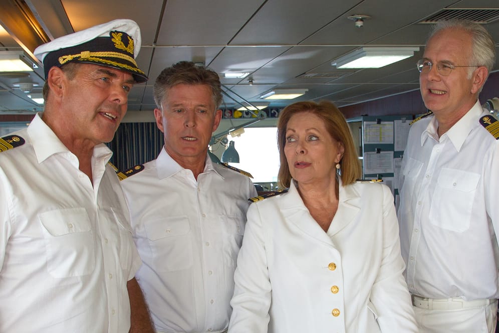 Die "Traumschiff"-Crew: Sascha Hehn, Nick Wilder, Heide Keller und Harald Schmidt (v.l.).