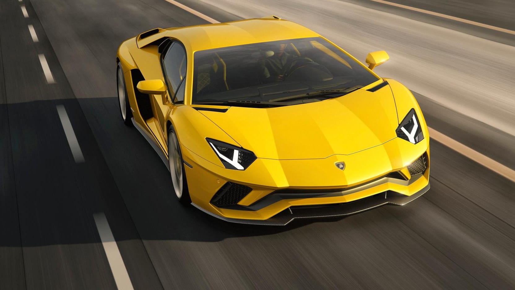 Zum Frühjahr 2017 bringt Lamborghini den Aventador in einer deutlich überarbeiten Version mit Namenszusatz S. Zum Frühjahr 2017 bringt Lamborghini den Aventador in einer deutlich überarbeiten Version mit Namenszusatz S.