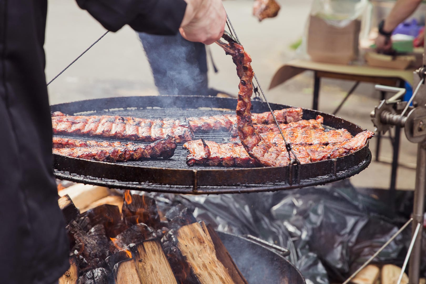 Gegrilltes Fleisch auf dem Grill