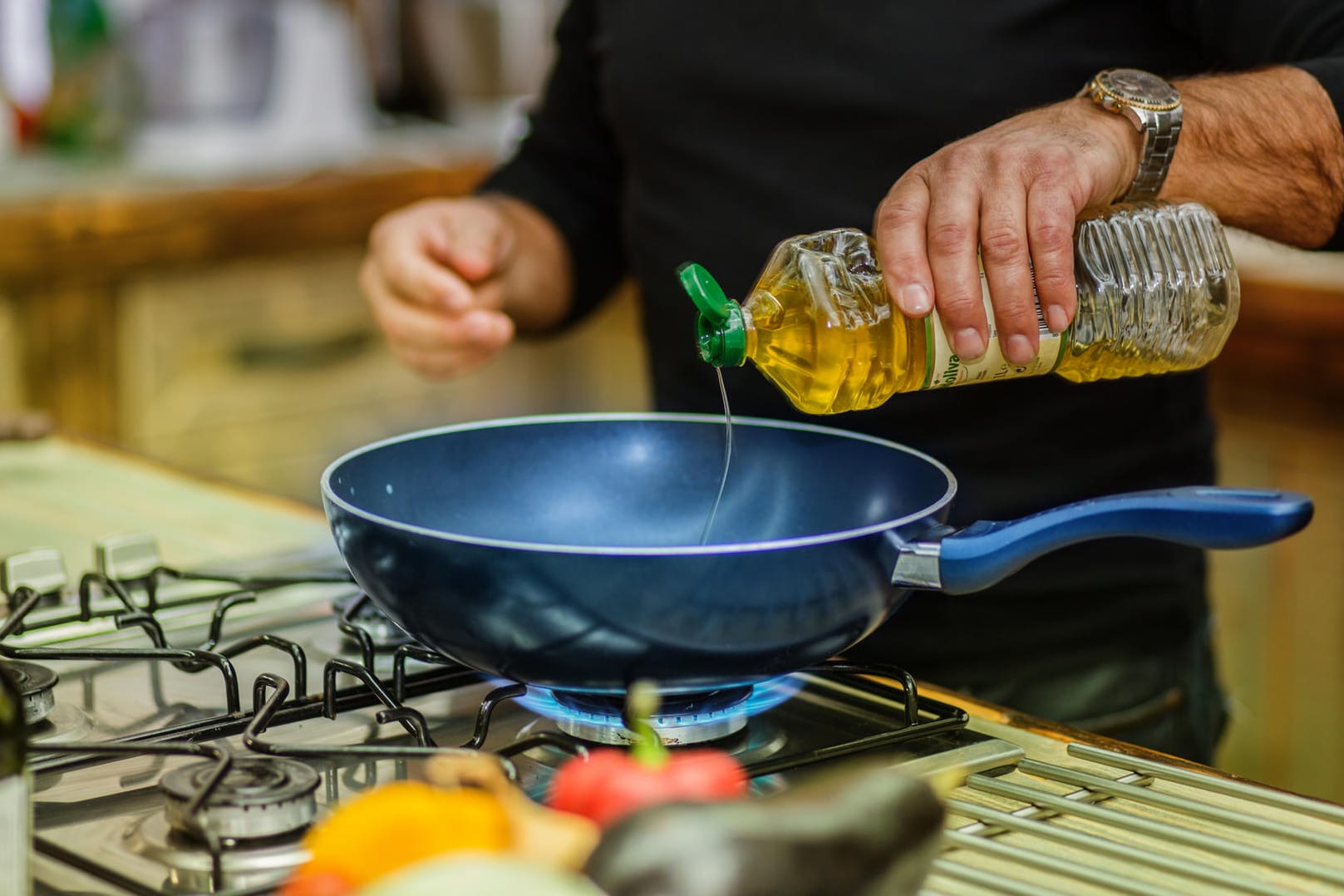 Speiseöl: Beim Kochen ist das richtige Öl entscheidend.