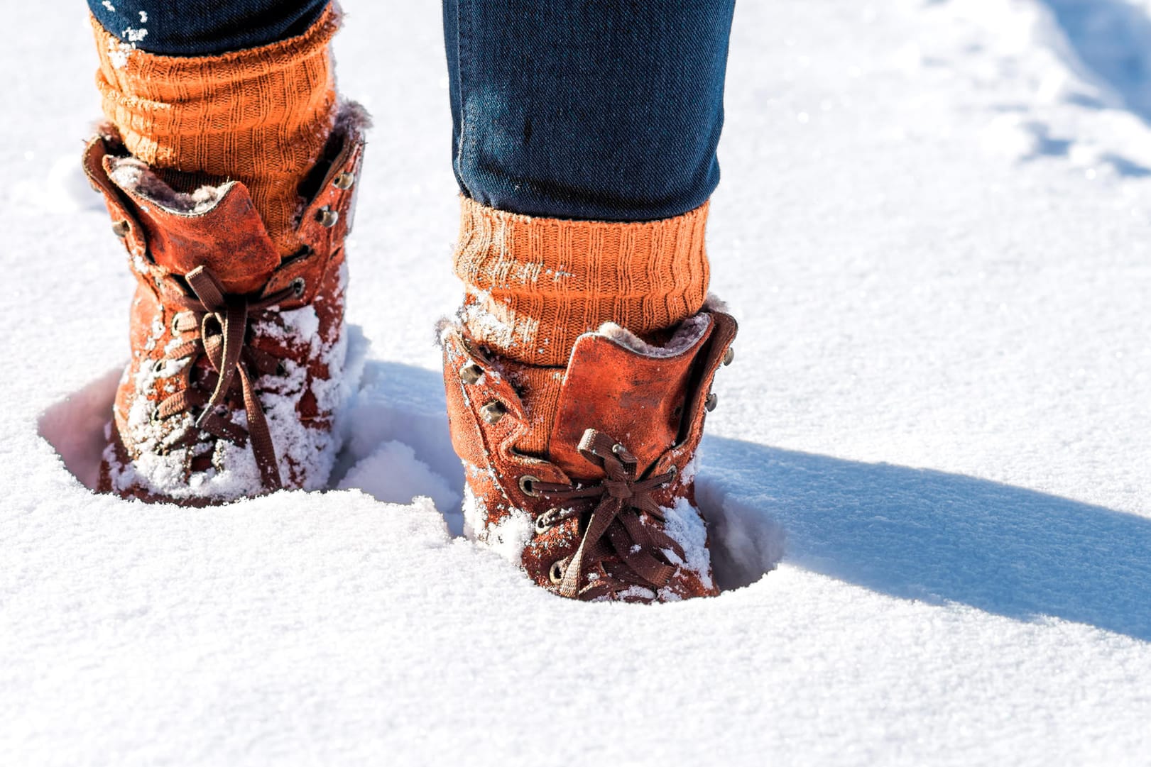 Stiefel und Co dürfen nicht zu eng sein, sonst wird die Durchblutung behindert.