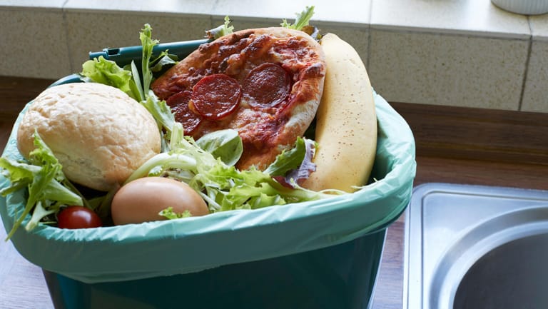 Lebensmittelverschwendung: Tipps, wie sich Müll in der Küche vermeiden lässt.