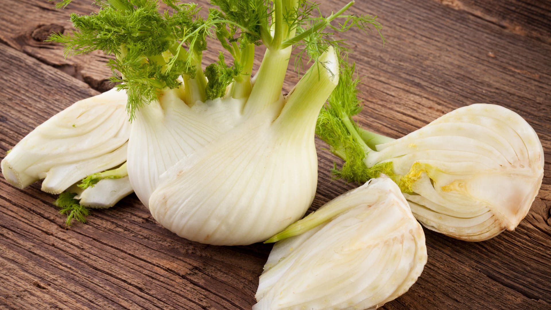 Fenchel: Pro 100 Gramm hat das Gemüse etwa 25 Kalorien.