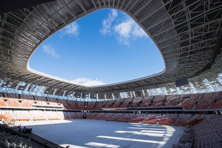 Yubileyniy-Stadion Saransk: Der prestigeträchtige Neubau des Stadions bietet rund 45.000 Zuschauern Platz und auch dieser wurde extra für vier Vorrundenspiele der WM errichtet.