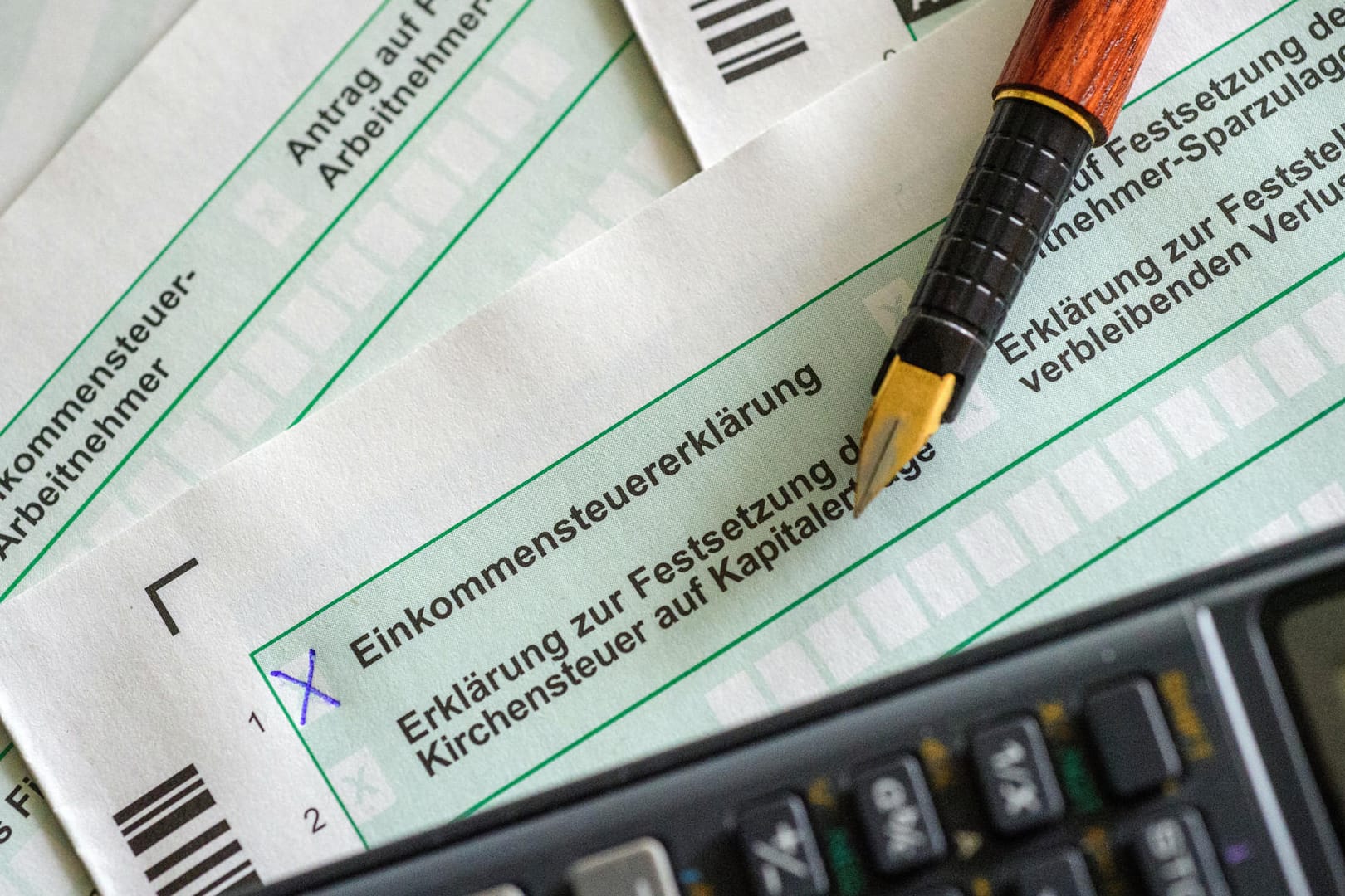 Einkommensteuererklärung: Hier erfahren Sie grundsätzliche Dinge, die Ihnen helfen, die Steuererklärung zu verstehen