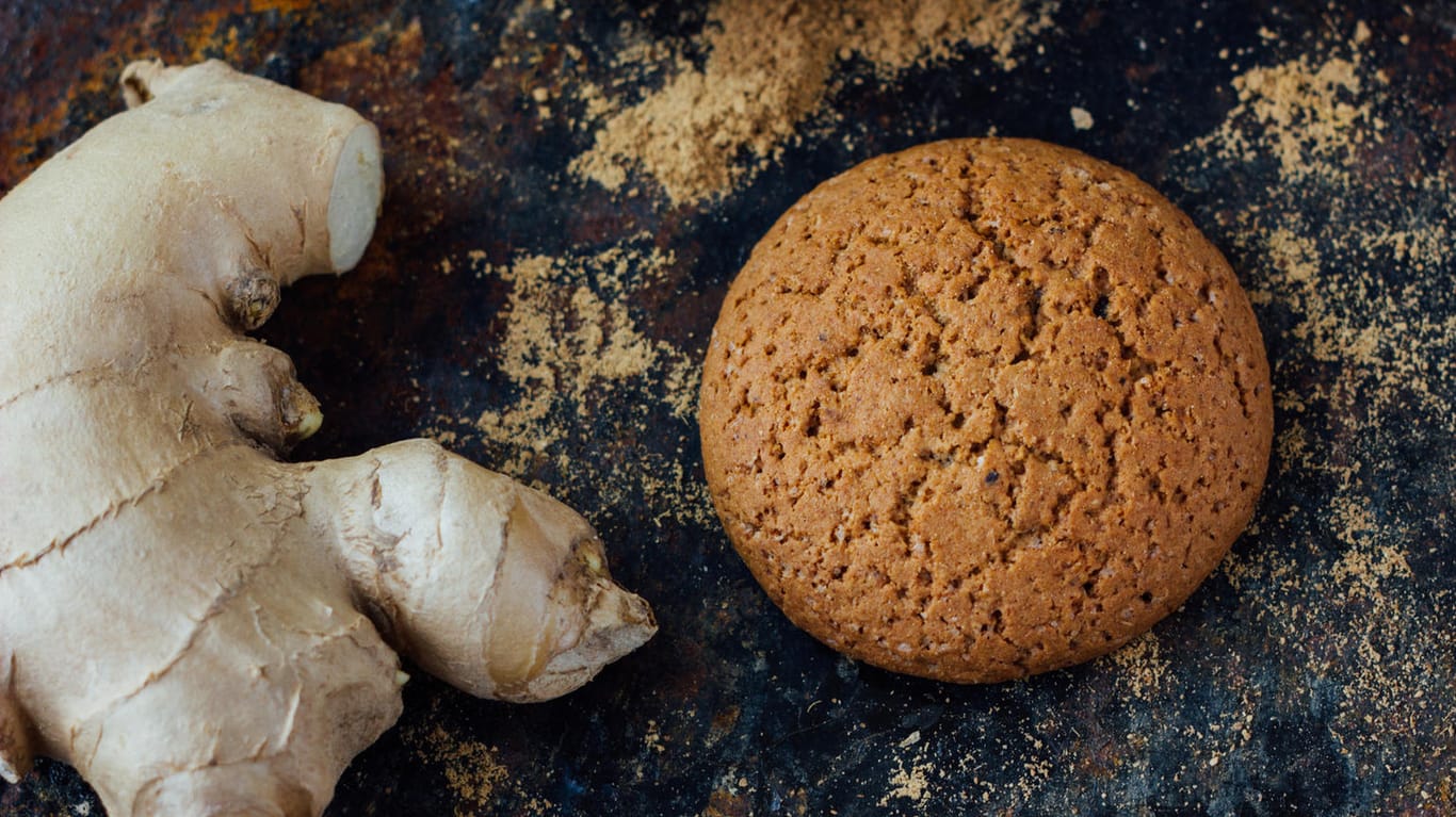 Ingwerplätzchen: Frischer Ingwer ist nicht nur gesund, sondern verleiht Keksen auch ein einzigartiges Aroma.