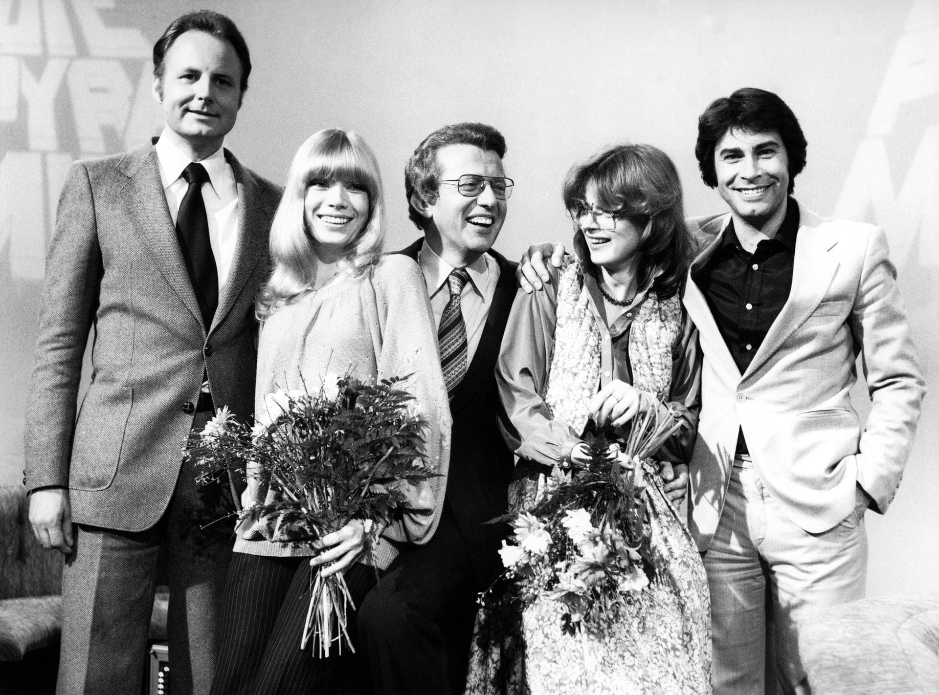 Auch die Promi-Rateshow "Die Pyramide", hier mit Manfred Stiller, Katja Ebstein, Gabriele Carstens und Roy Black, gehörte von 1979 bis 1993 zu den beliebtesten Sendungen im deutschen Fernsehen.