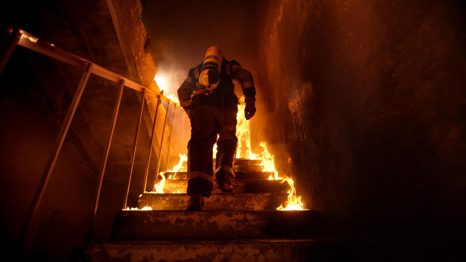 Feuerwehrmann im Feuer