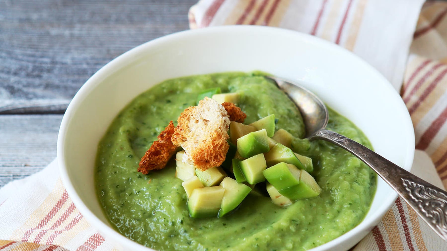 Avocadosuppe: Rezept zum Selberkochen