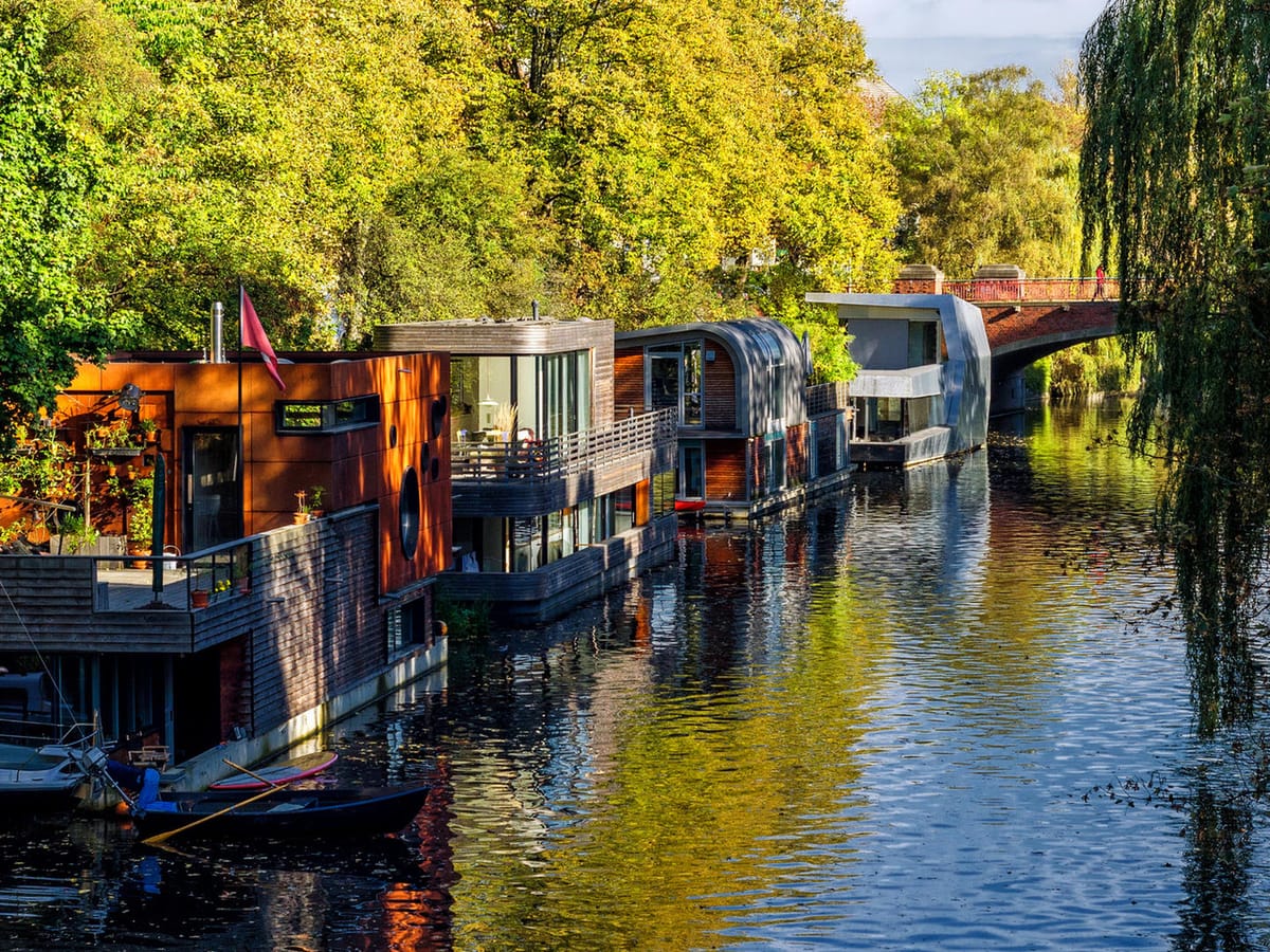 Hausboot kaufen: Wie teuer ist es und was muss ich beachten?