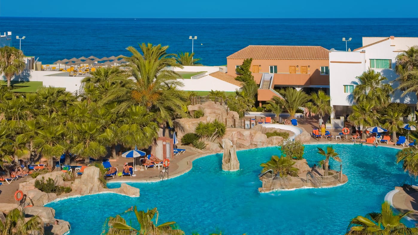 Vera Playa Club Hotel: Das FKK-Resort liegt nur wenige Meter vom Meer entfernt.