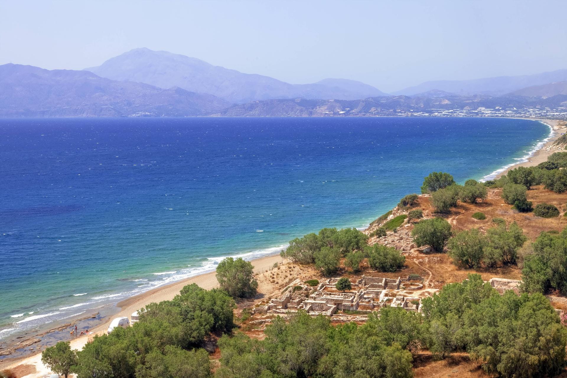 Strand von Kreta: Kultur, Strand, Berge – die griechische Insel Kreta erfüllt verschiedene Urlaubswünsche.