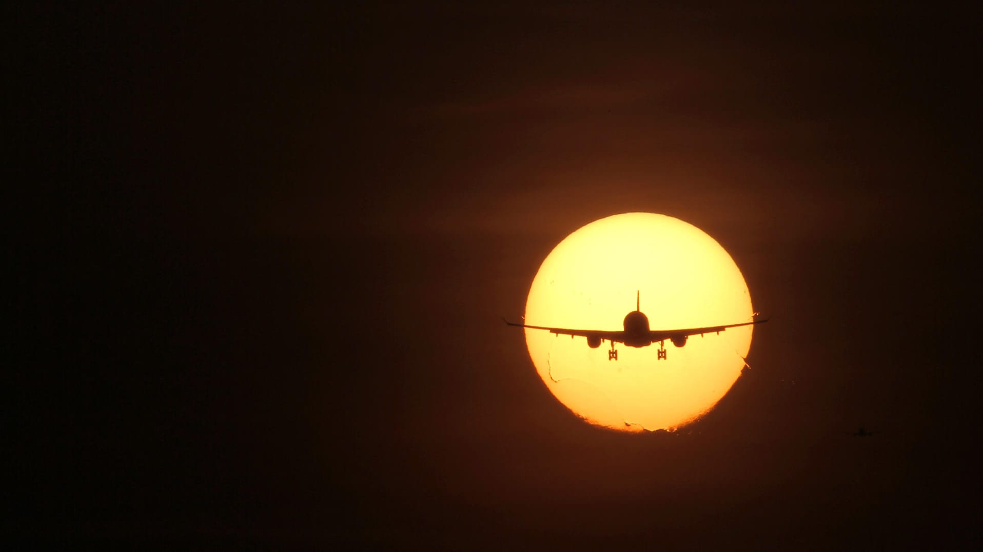 Langstreckenflug: Auf langen Strecken kommen Fluggäste oft aus dem Rhythmus – sie leiden manchmal mehrere Tage an Jetlag.