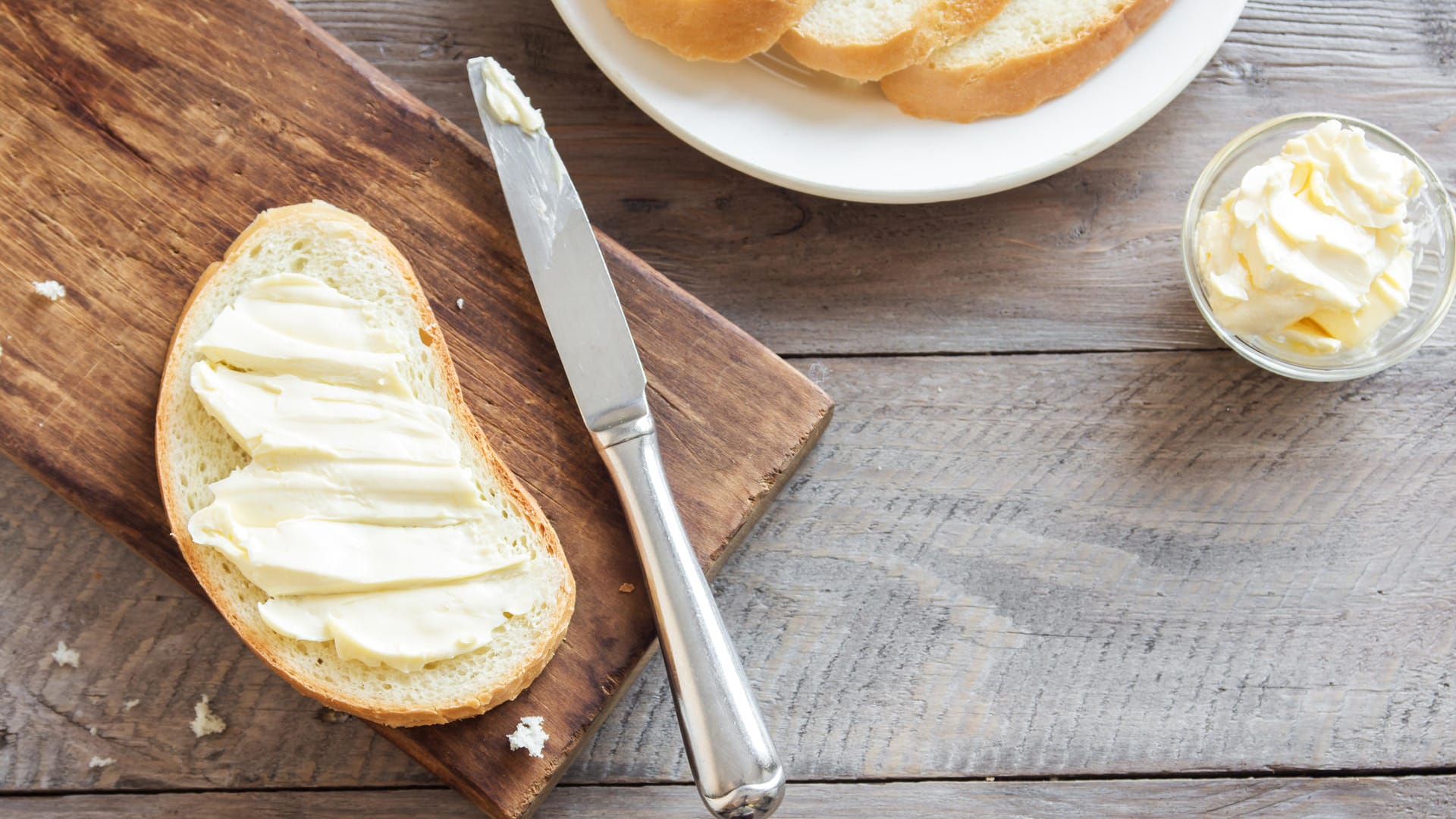 Ist Butter oder Margarine bei hohen Cholesterinwerten besser?