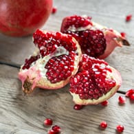 Granatapfel: Die Frucht soll ein Heilmittel gegen viele Erkrankungen sein.