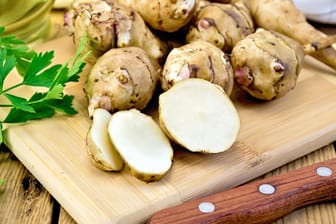 Topinambur: Das Wintergemüse steckt voller Nährstoffe und ist eine gute Alternative zur Kartoffel.