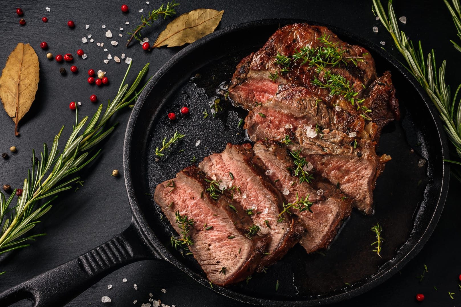 Rückwärtsgaren: Dabei kommt das Fleisch erst am Schluss in die Pfanne.