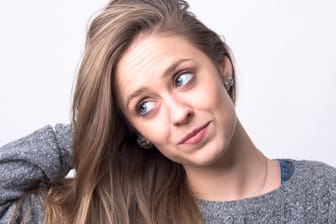 Langes Haar: Schöne Haare brauchen viel Pflege – oder?
