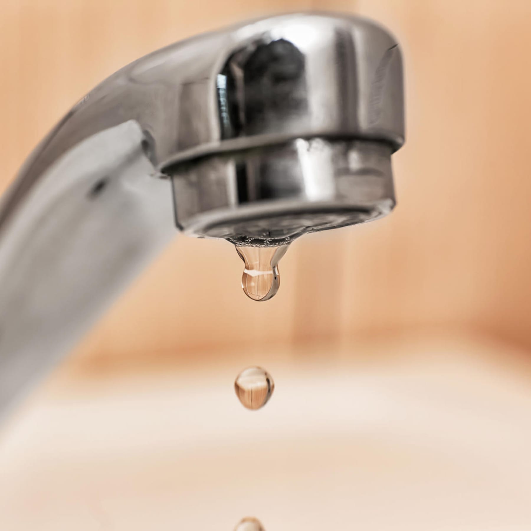 Wasserhahn reparieren: So stoppen Sie das lästige Tropfen in