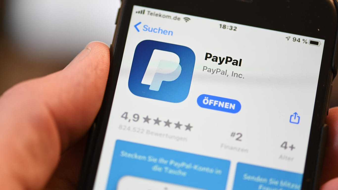 Paypal-App auf dem Smartphone: Mit dem Online-Bezahldienst können Sie auch Freunden Geld schicken.