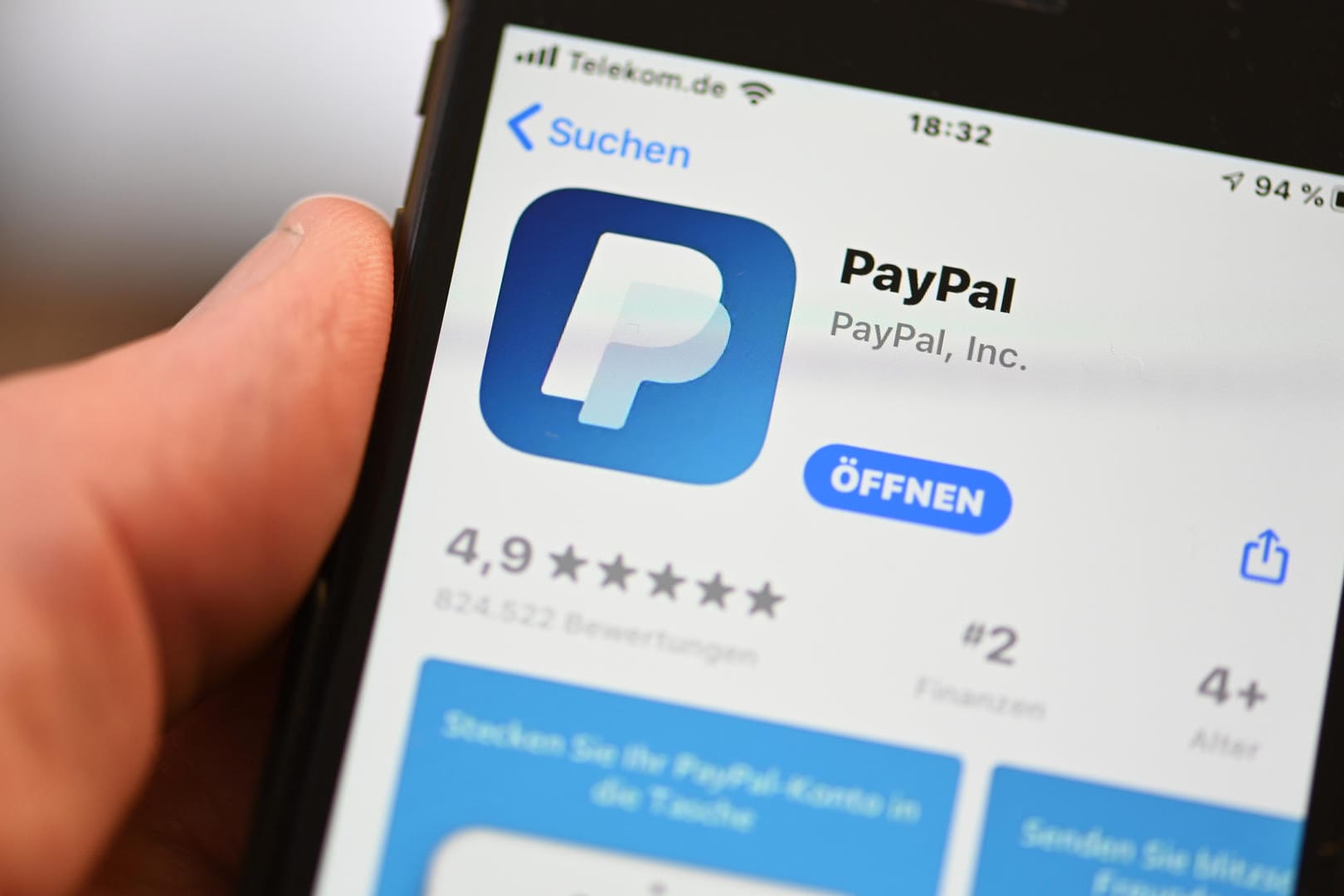 Paypal-App auf dem Smartphone: Mit dem Online-Bezahldienst können Sie auch Freunden Geld schicken.