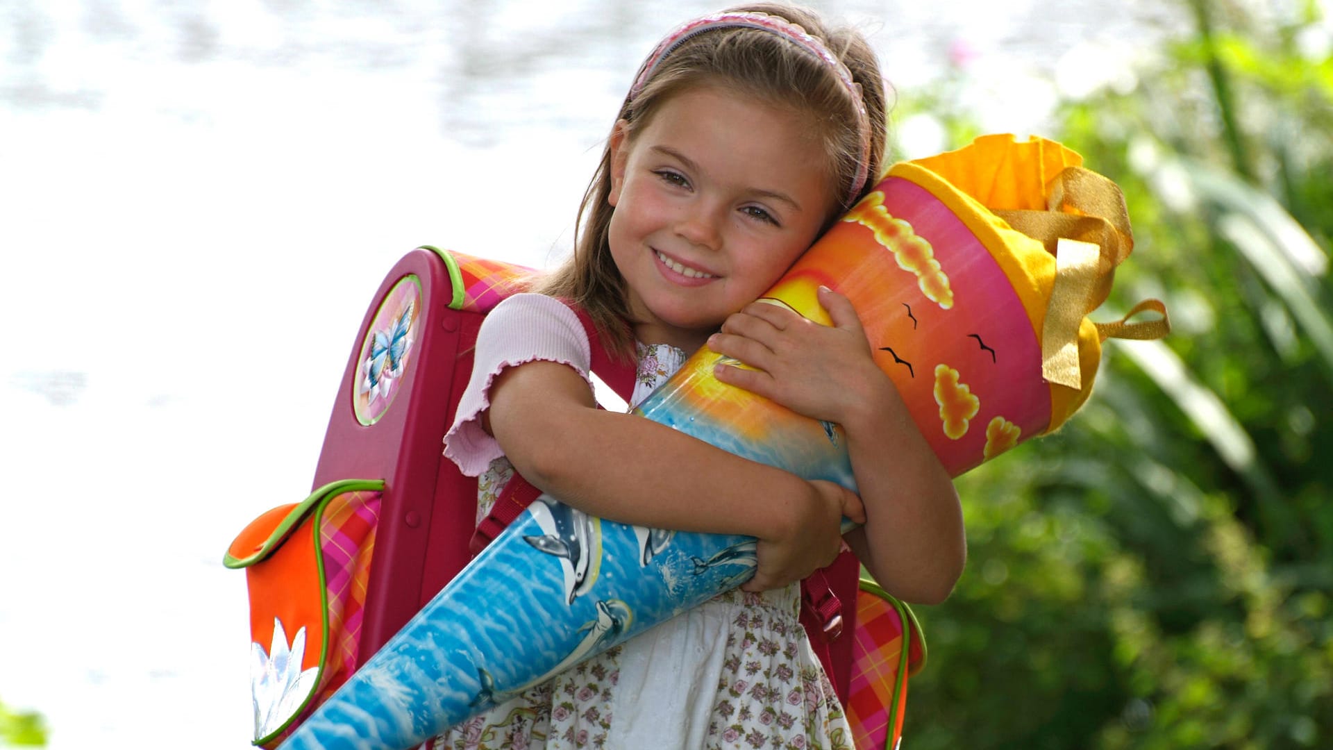 Erstklässlerin mit Schultüte: Der große Tag der Einschulung macht Kinder stolz. (Symbolfoto)