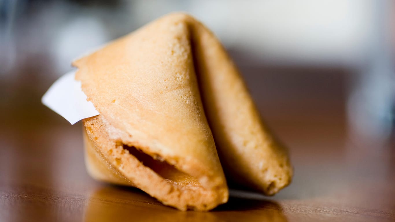 Glückskeks: Auch zu Geburtstagen oder Hochzeiten sind "Fortune Cookies" ein schönes Gastgeschenk.