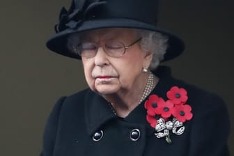 Queen Elizabeth II.: Sie trauert um einen engen Vertrauten.