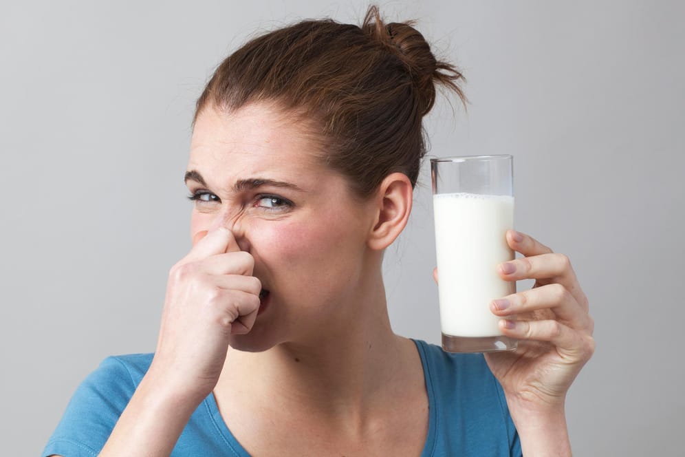 Milch: Saure Milch kann noch gut zum Backen verwendet werden.