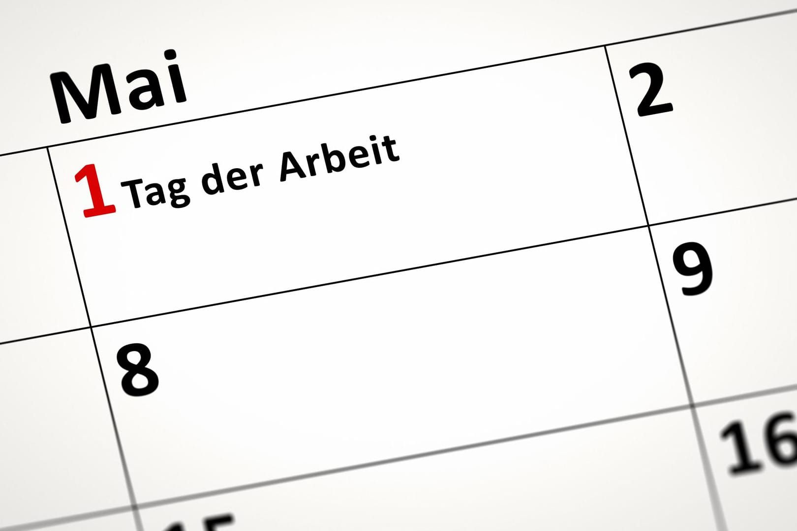 Kalenderblatt: Der 1. Mai fällt in diesem Jahr auf einen Samstag.