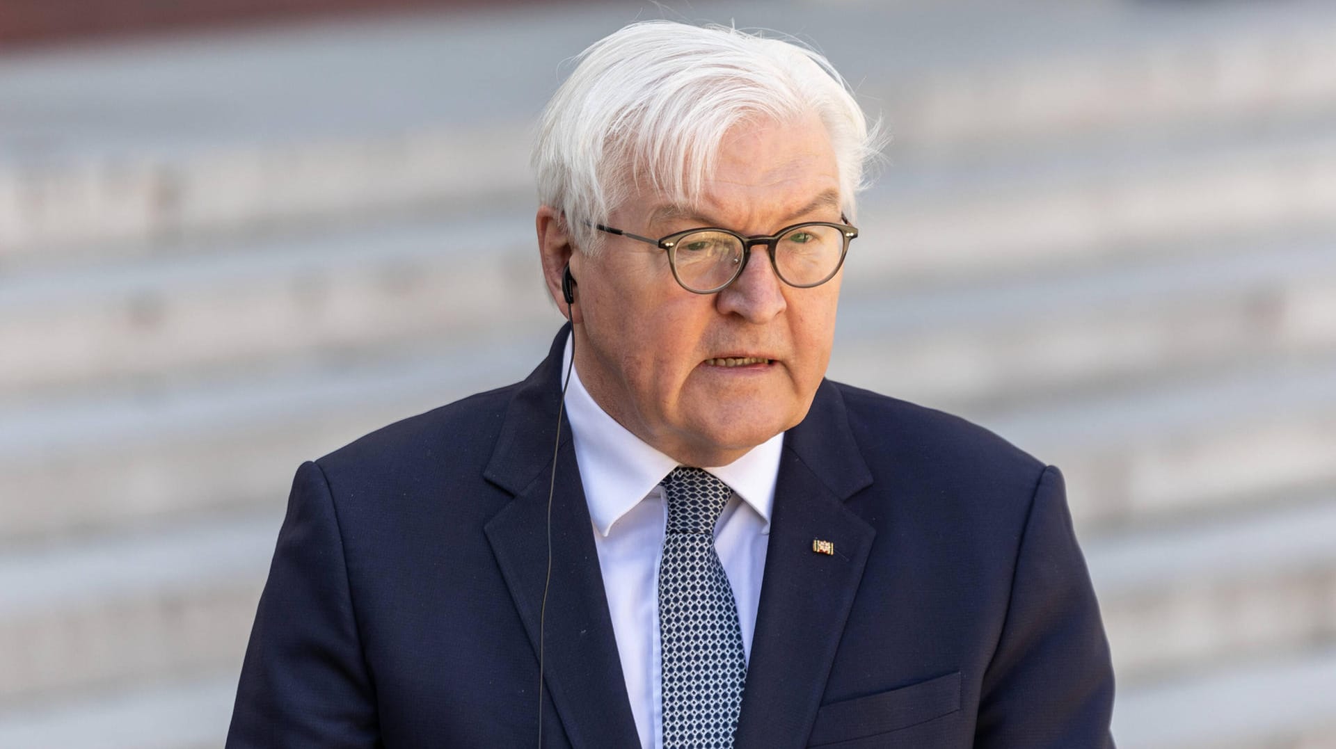 Bundespräsident Steinmeier: Die Erinnerung an den Zweiten Weltkrieg sollte nach Meinung von Steinmeier über alle Differenzen hinweg eine verbindende Wirkung haben.