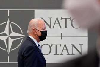 US-Präsident Joe Biden im NATO-Hauptquartier in Brüssel: Zweck der Allianz ist es, "mit politischen und militärischen Mitteln die Freiheit und Sicherheit ihrer Mitglieder zu garantieren".