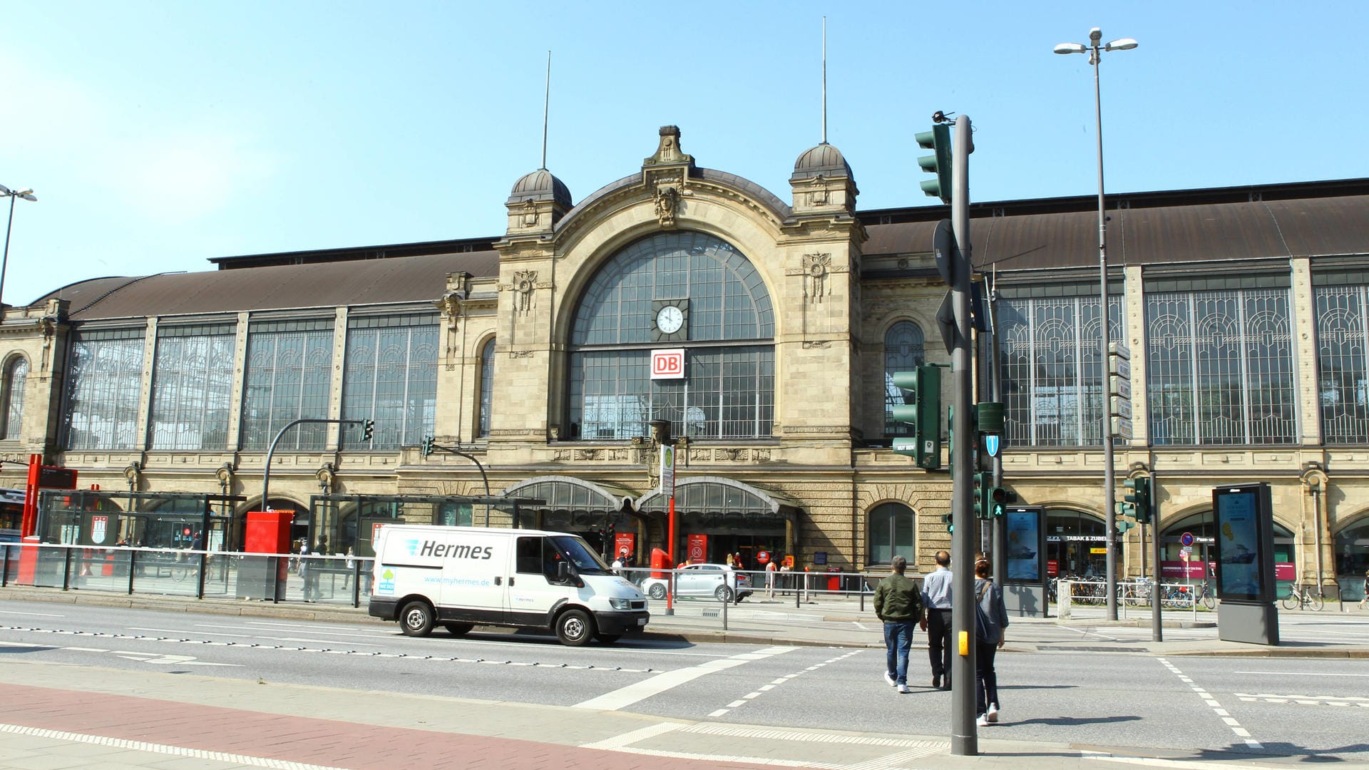 Der Bahnhof Dammtor in Hamburg-Rotherbaum: Seit 2019 hat er den Namenzusatz "Universität".