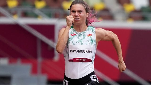 Die belarussische Olympia-Läuferin Kristina Timanowskaja am Freitag beim 100m-Lauf der Frauen in Aktion. Die belarussische Olympia-Läuferin Kristina Timanowskaja am Freitag beim 100m-Lauf der Frauen in Aktion.
