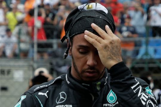 Lewis Hamilton war nach dem Rennen auf dem Hungaroring sehr erschöpft.