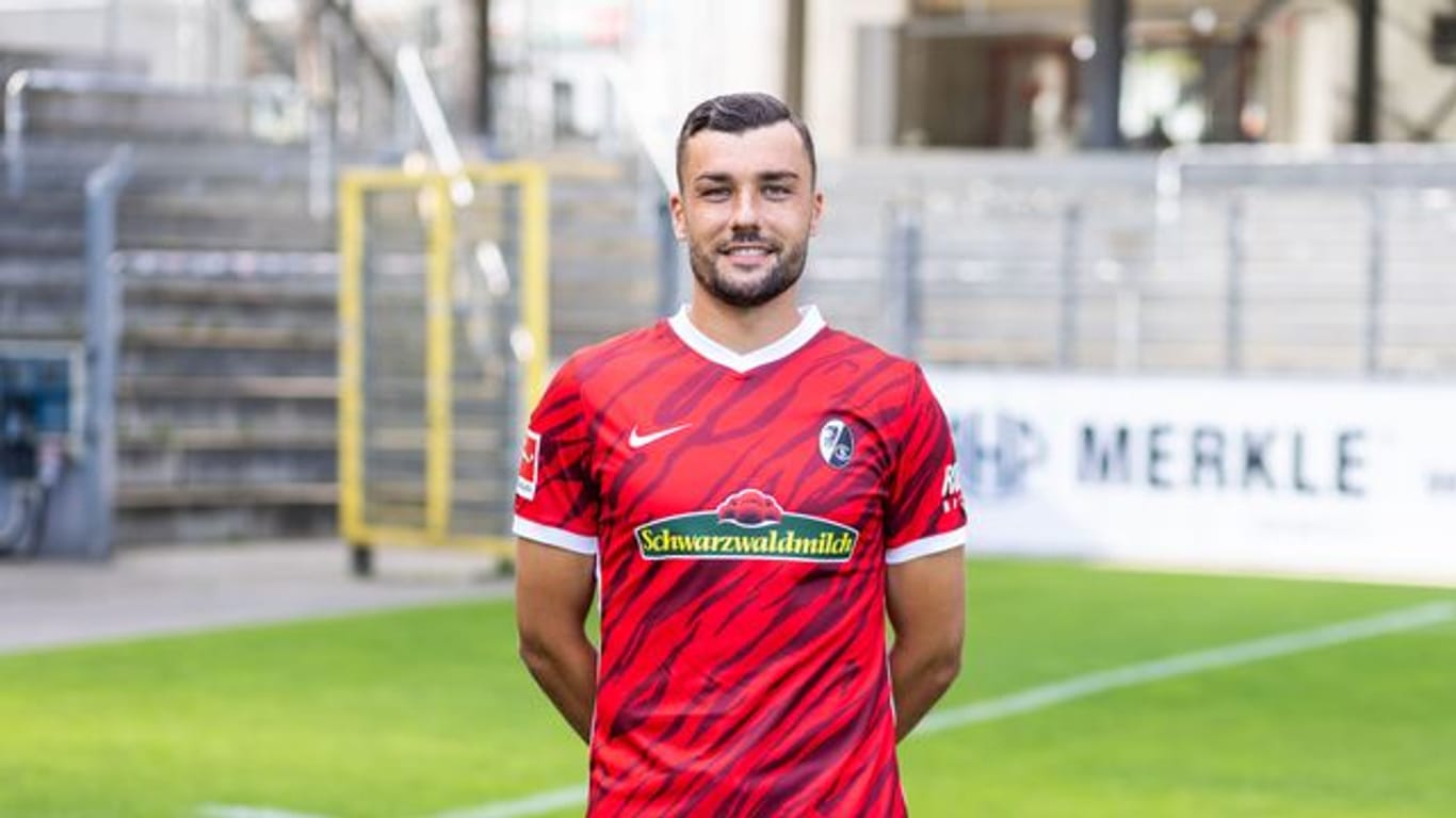Hat seinen Vertrag beim SC Freiburg verlängert: Manuel Gulde.