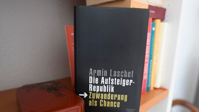 Armin Laschets Buch "Die Aufsteigerrepublik. Armin Laschets Buch "Die Aufsteigerrepublik.