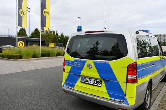 Der Trainingsbetrieb bei Borussia Dortmund kann unter verschärften Auflagen weitergehen.