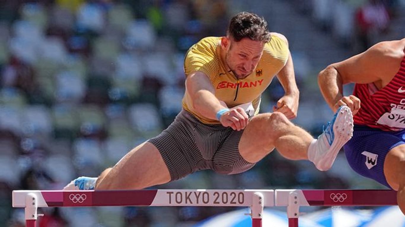 Kai Kazmirek beim Hürdensprint.