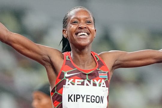 Faith Kipyegon holte Gold über 1500 Meter.