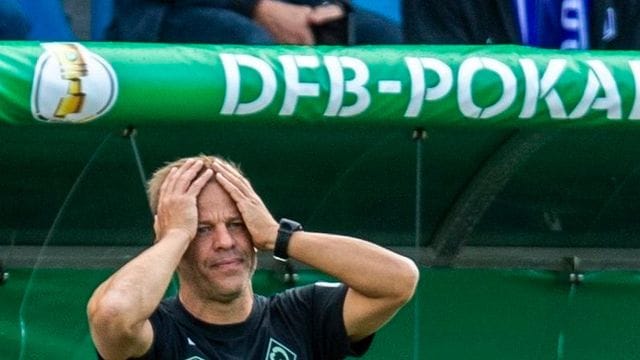 Trainer Markus Anfang schied mit Bremen in der ersten Runde aus.