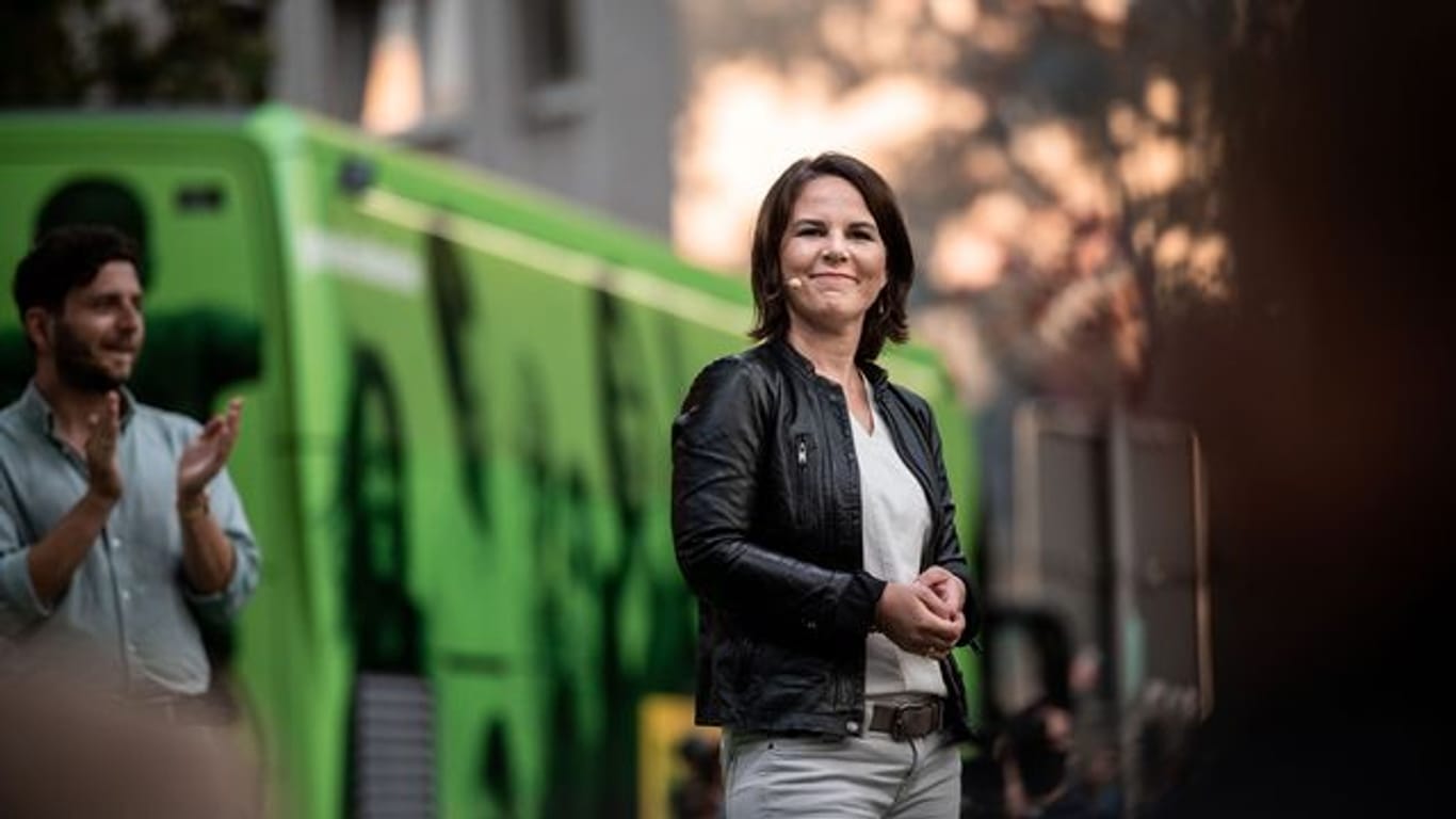 Annalena Baerbock, Kanzlerkandidatin und Co-Bundesvorsitzende von Bündnis 90/Die Grünen, bei einem Wahlkampftermin in Duisburg.