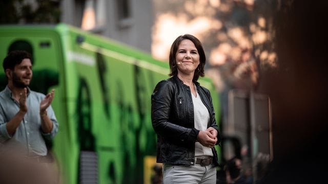 Annalena Baerbock, Kanzlerkandidatin und Co-Bundesvorsitzende von Bündnis 90/Die Grünen, bei einem Wahlkampftermin in Duisburg. Annalena Baerbock, Kanzlerkandidatin und Co-Bundesvorsitzende von Bündnis 90/Die Grünen, bei einem Wahlkampftermin in Duisburg.