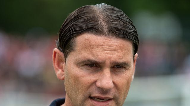 Geht mit Vorfreude in sein Bundesliga-Debüt: Leverkusens Trainer Gerardo Seoane. Geht mit Vorfreude in sein Bundesliga-Debüt: Leverkusens Trainer Gerardo Seoane.