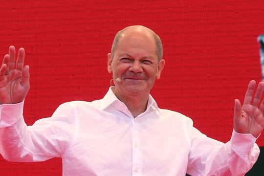 SPD Kanzlerkandidat Olaf Scholz redet auf dem Dr. SPD Kanzlerkandidat Olaf Scholz redet auf dem Dr.