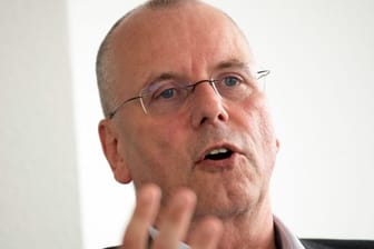 Fortuna-Boss Thomas Röttgermann fordert ein klares 2G-Prinzip mit Ausnahmen für Kinder in den Stadien.