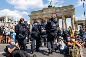 Protestaktion vor dem Brandenburger Tor.
