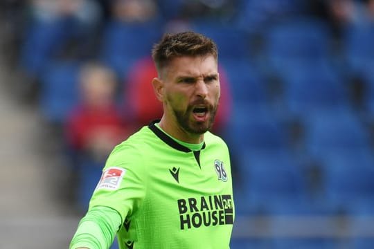 Hannovers Torwart Ron-Robert Zieler hat sich mit 96-Boss Martin Kind versöhnt.