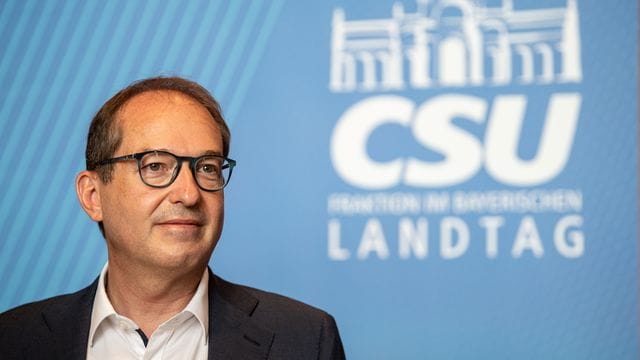 CSU-Landesgruppenchef Alexander Dobrindt spricht sich für finanzielle Unterstützung zugunsten der UN-Flüchtlingshilfe aus. CSU-Landesgruppenchef Alexander Dobrindt spricht sich für finanzielle Unterstützung zugunsten der UN-Flüchtlingshilfe aus.
