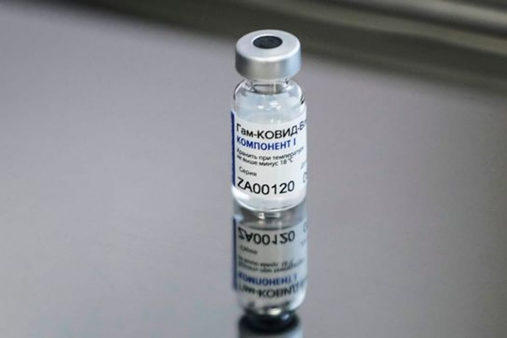 Der in Russland entwickelten Corona-Impfstoff "Sputnik V" wird seit rund einem Jahr eingesetzt.